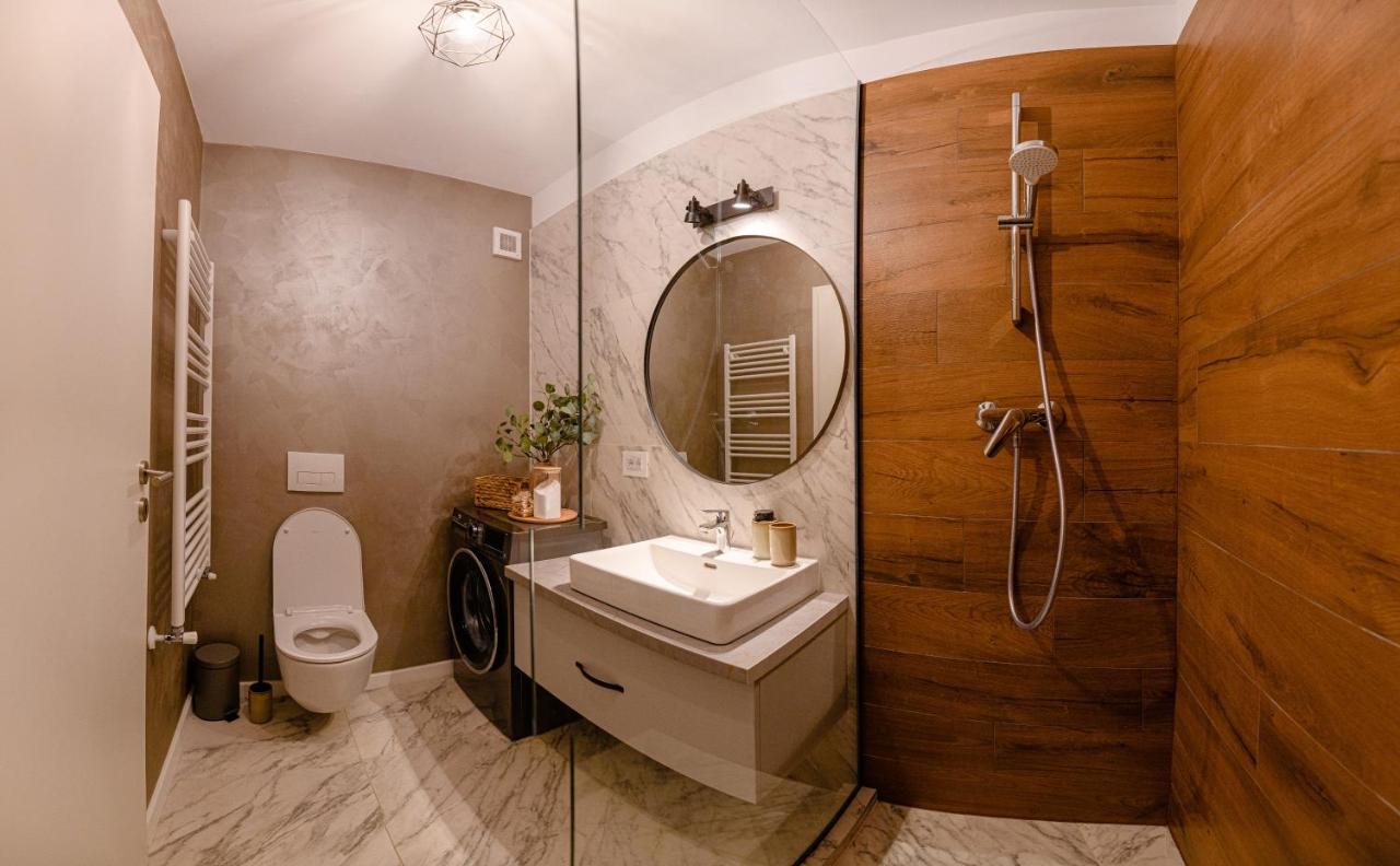 Ara Apart Hotel Brasov Exterior photo
