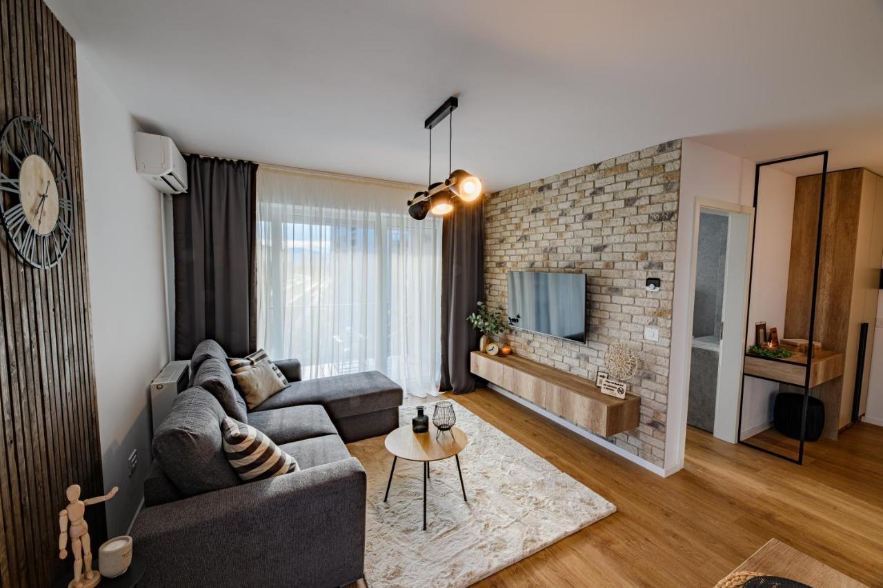 Ara Apart Hotel Brasov Exterior photo