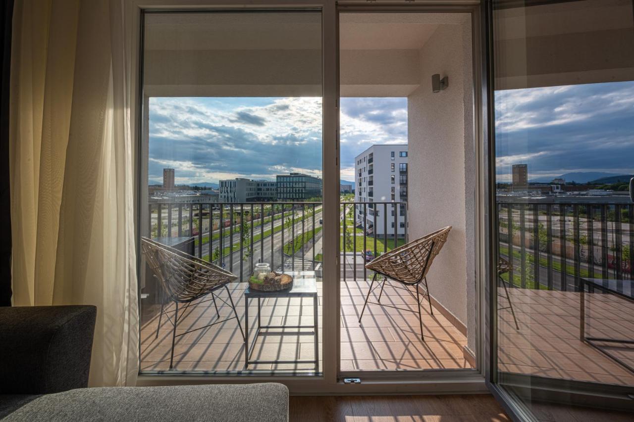 Ara Apart Hotel Brasov Exterior photo
